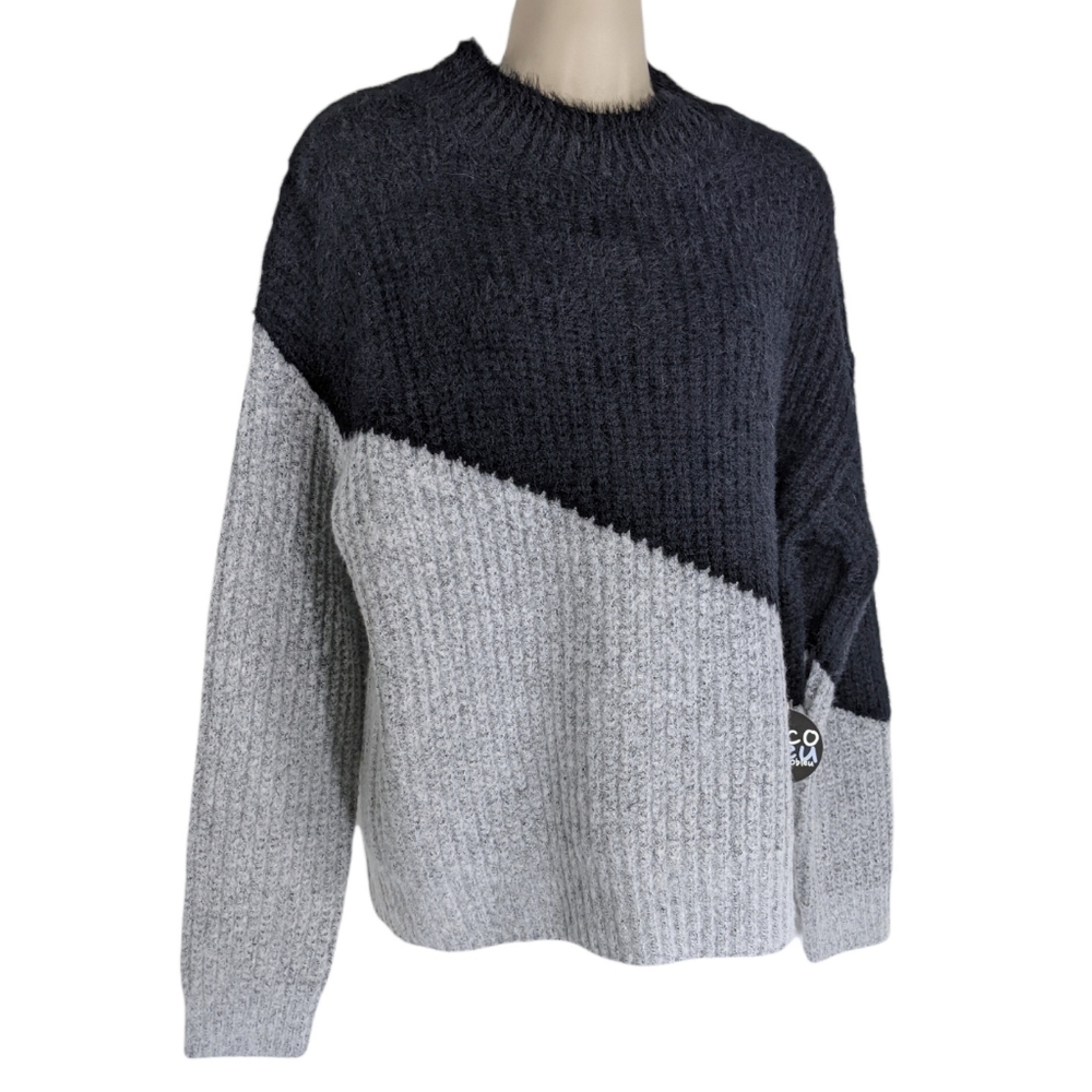 COCOBLEU NY Diagonal Colorblock Eyelash Sweater NWT Sz M